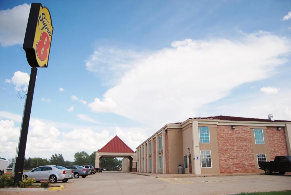 Super 8 By Wyndham Oklahoma City Esterno foto