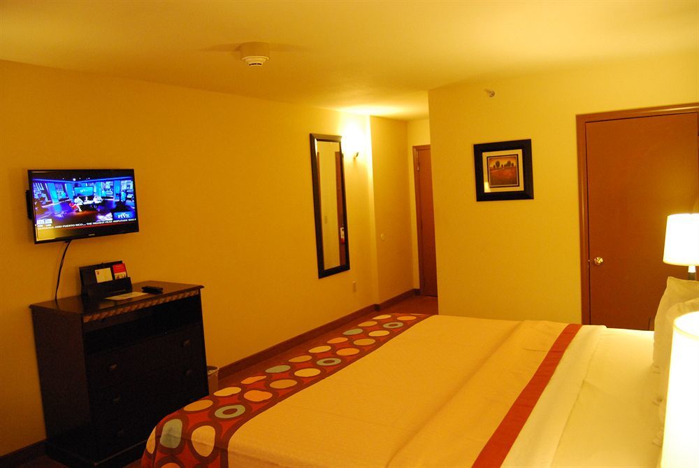 Super 8 By Wyndham Oklahoma City Esterno foto