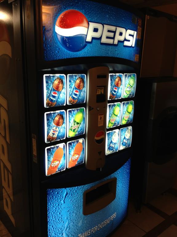 Super 8 By Wyndham Oklahoma City Esterno foto