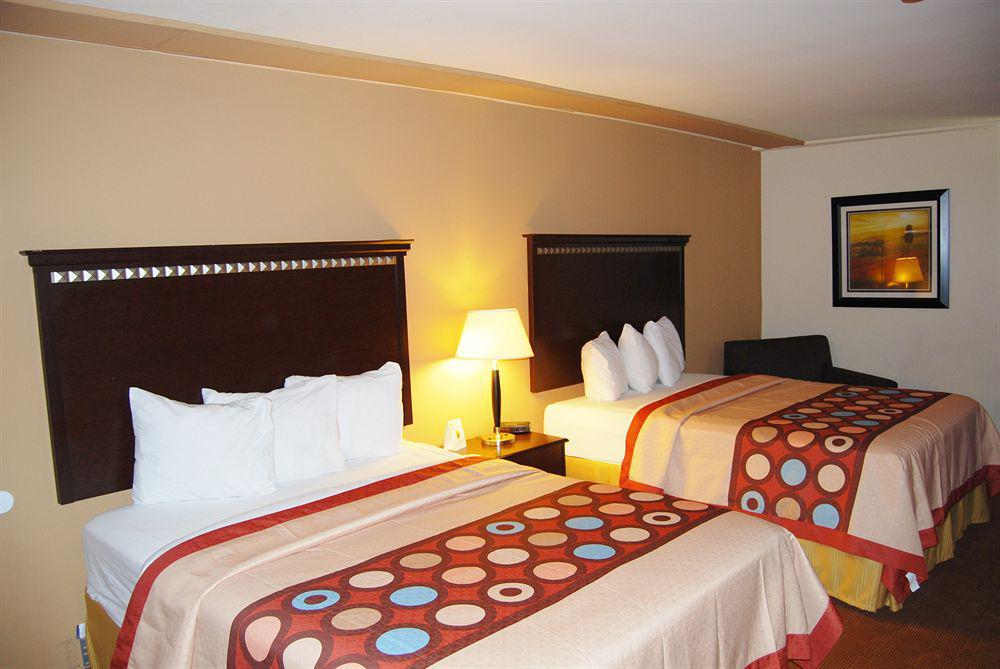 Super 8 By Wyndham Oklahoma City Esterno foto